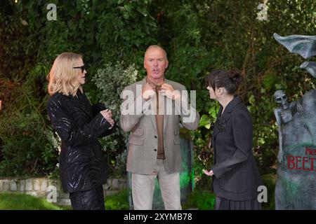 (Sinistra-destra) Catherine o'Hara, Michael Keaton e Winona Ryder che partecipano alla chiamata Beetlejuice Beetlejuice presso One Marylebone, nel centro di Londra. Data foto: Venerdì 30 agosto 2024. Foto Stock