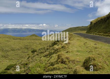 Vista dagli altopiani a est di Pico all'isola di Sao Jorge, azo Foto Stock