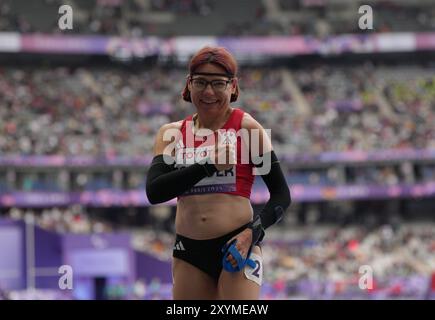 Agosto 30 2024: Isabelle Foerder della Germania in azione nella finale Women's 100m - T35 durante i Giochi Paralimpici di Parigi 2024 allo Stade de France, Parigi, Francia. Ulrik Pedersen/CSM. (Immagine di credito: © Ulrik Pedersen/Cal Sport Media) Foto Stock