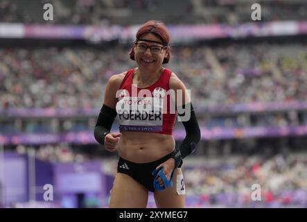 Agosto 30 2024: Isabelle Foerder della Germania in azione nella finale Women's 100m - T35 durante i Giochi Paralimpici di Parigi 2024 allo Stade de France, Parigi, Francia. Ulrik Pedersen/CSM. (Immagine di credito: © Ulrik Pedersen/Cal Sport Media) Foto Stock