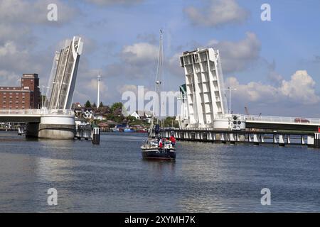 Kappeln con ponte bascule aperto Foto Stock