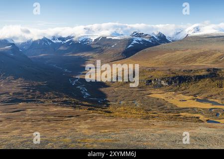 Vista della montagna più alta della Svezia, Kebnekaise, Kebnekaisefjaell, Norrbotten, Lapponia, Svezia, settembre 2012, Europa Foto Stock