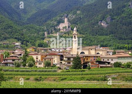 Avio Castello di Sabbionara in Trentino Foto Stock