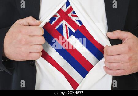 La bandiera delle Hawaii dipinta sul petto di un uomo Foto Stock