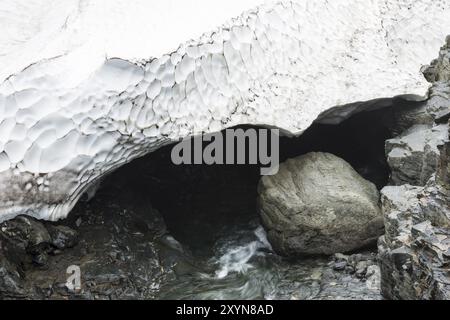 Ruscello nelle Alpi Abisko, Norrbotten, Lapponia, Svezia, luglio 2013, Europa Foto Stock