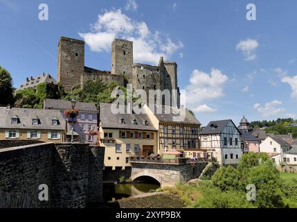 Runkel con castello e ponte Lahn Foto Stock