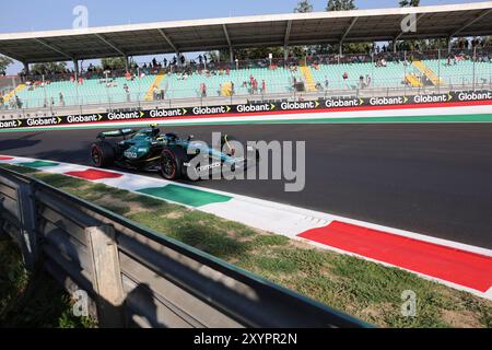 Monza, Italien. 30 agosto 2024. 14Fernando Alonso (Aston Martin Aramco Formula One Team, #14), ITA, Formel 1 Weltmeisterschaft, Gran Premio d'Italia, Freies Training 2, 30.08.2024 foto: Eibner-Pressefoto/Annika Graf Credit: dpa/Alamy Live News Foto Stock