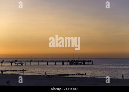 Molo alla luce della sera Foto Stock