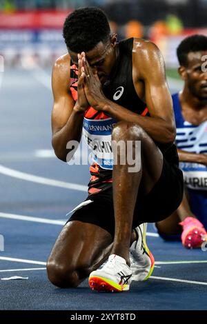 Roma, Italia. 30 agosto 2024. Hagos Gebrhiwet d'Etiopia festeggia dopo i 5000 m finali maschili al Diamond League Roma Meeting 2024 a Roma, Italia, 30 agosto 2024. Crediti: Andrea Staccioli/Xinhua/Alamy Live News Foto Stock