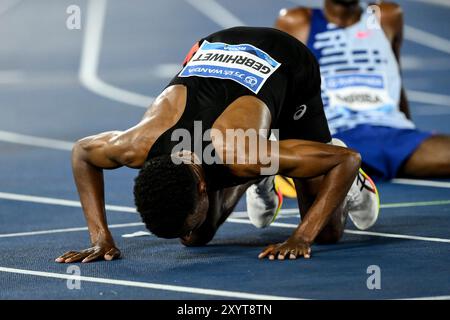 Roma, Italia. 30 agosto 2024. Hagos Gebrhiwet d'Etiopia festeggia dopo i 5000 m finali maschili al Diamond League Roma Meeting 2024 a Roma, Italia, 30 agosto 2024. Crediti: Andrea Staccioli/Xinhua/Alamy Live News Foto Stock