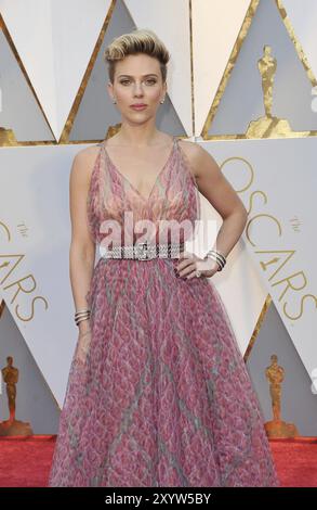 Scarlett Johansson al 89° Annual Academy Awards tenutosi all'Hollywood and Highland Center di Hollywood, USA il 26 febbraio 2017 Foto Stock
