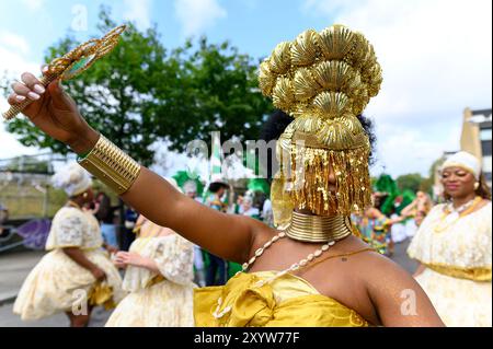 Londra, Regno Unito. 26 agosto 2024. Parata di Carnevale di Notting Hill e festeggiamenti. Crediti: Andrea Domeniconi/Alamy News Foto Stock