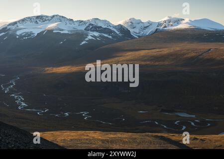 Vista della montagna più alta della Svezia, Kebnekaise, Kebnekaisefjaell, Norrbotten, Lapponia, Svezia, settembre 2012, Europa Foto Stock