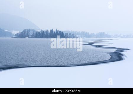 Lago Schliersee in Baviera in inverno Foto Stock