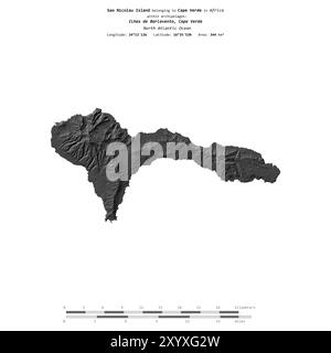 Isola di Sao Nicolau nell'Oceano Atlantico settentrionale, appartenente a Capo Verde, isolata su una mappa di elevazione a due livelli, con scala di distanza Foto Stock