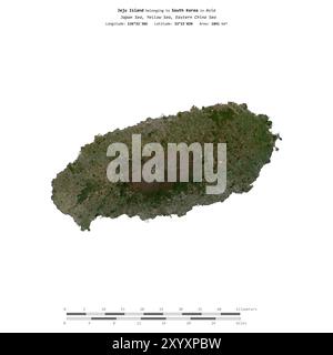 Isola di Jeju nel Mar del Giappone, appartenente alla Corea del Sud, isolata su un'immagine satellitare scattata il 13 novembre 2020, con scala di distanza Foto Stock