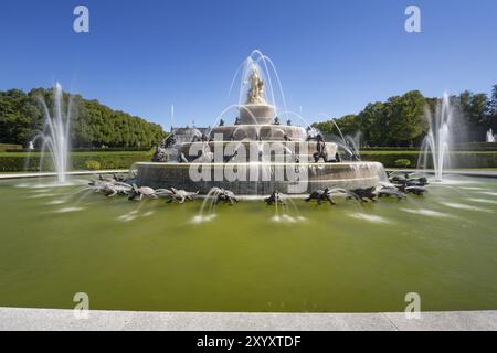 Fontana, Palazzo Herrenchiemsee in Baviera Foto Stock