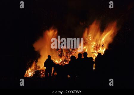 Falò delle streghe, falò della notte di Walpurgis Foto Stock