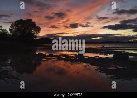 Tramonto sul kolpinsee nel brandeburgo. Tramonto sul Koelpinsee nell'Uckermark Foto Stock