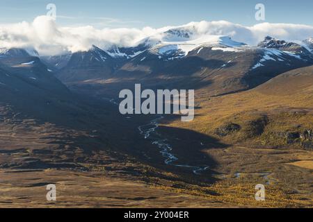 Vista della montagna più alta della Svezia, Kebnekaise, Kebnekaisefjaell, Norrbotten, Lapponia, Svezia, settembre 2012, Europa Foto Stock