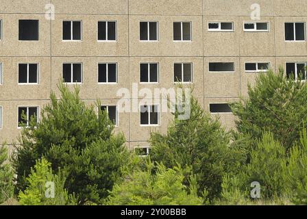 Un edificio di fronte alla demolizione.dilapidazione Foto Stock