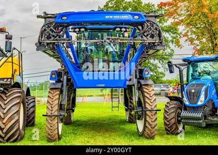 Trattore New Holland - viste Foto Stock