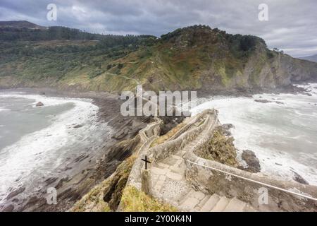 Gaztelugatxe, Sancti Johannis de Castiello (San Juan del Castillo), siglo XI, Vizcaya, Euzkadi, Spagna, Europa Foto Stock