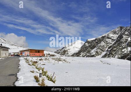 Paesaggio montano al passo dello Stelvio, alto Adige, montagne sullo Stelvio Foto Stock