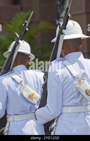 Guardia del Palazzo reale di Bangkok Foto Stock