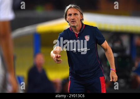 Lecce, Italia. 31 agosto 2024. Davide Nicola (allenatore Cagliari calcio in azione durante la partita di calcio di serie A Enilive tra US Lecce e Cagliari calcio allo stadio via del Mare di Lecce, Italia, sabato 31 agosto 2024. (Immagine di credito: &#xa9; Giovanni Evangelista/LaPresse) credito: LaPresse/Alamy Live News Foto Stock