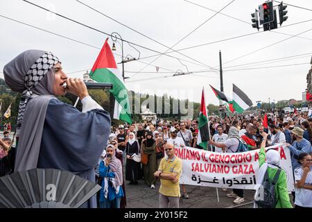 Alcuni momenti della manifestazione &#x201c;fermare il genocidio in Palestina&#x201d;, partenza largo Marconi con arrivo a porta Palazzo a Torino, Italia - Cronaca - sabato 31 agosto 2024 - (foto Giacomo Longo/LaPresse) alcuni momenti della manifestazione &#x2018;fermiamo il genocidio in Palestina', cominciando in largo Marconi e arrivando a porta Palazzo a Torino, Italia - Cronaca - LaPresse - sabato 31 agosto 2024 - Presse - Presse - Photo-LaPresse - LaPresse Foto Stock