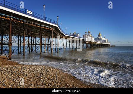 EASTBOURNE, EAST SUSSEX/UK, GENNAIO 28: Vista del molo di Eastbourne nell'East Sussex il 28 gennaio 2019 Foto Stock