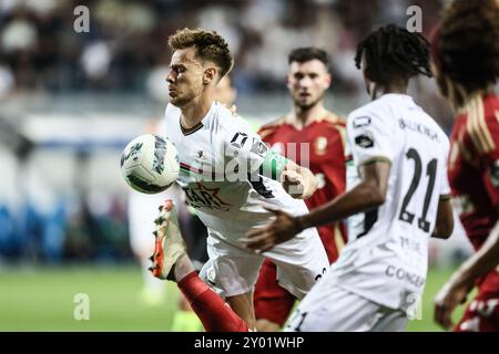 Lovanio, Belgio. 31 agosto 2024. Mathieu Maertens dell'OHL in azione durante una partita di calcio tra OH Leuven e Standard de Liege, sabato 31 agosto 2024 a Lovanio, il sesto giorno della stagione 2024-2025 della "Jupiler Pro League" prima divisione del campionato belga. BELGA PHOTO BRUNO FAHY credito: Belga News Agency/Alamy Live News Foto Stock