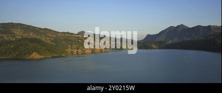 Paesaggio vicino a Pokhara, Nepal. Lago Begnas tal Foto Stock