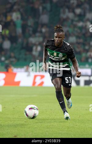 31 agosto 2024. Lisbona, Portogallo. Sporting's Forward from Portugal Geovany Quenda (57) in azione durante la partita del quarto giorno di Liga Portugal Betclic, Sporting CP vs FC Porto Credit: Alexandre de Sousa/Alamy Live News Foto Stock