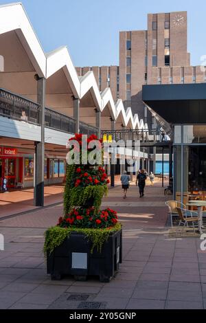 Peterlee, contea di Durham, Regno Unito. Centro commerciale Castle Dene, a Yoden Way, in città Foto Stock