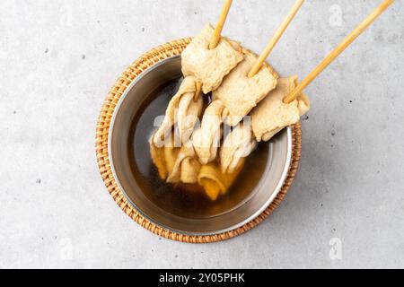 Soondae, cucina coreana, snack, torta di riso piccante, torta di riso fritta, zucca dolce, verdure, gamberetti, calamari, patate dolci, sotteok, pesce Foto Stock