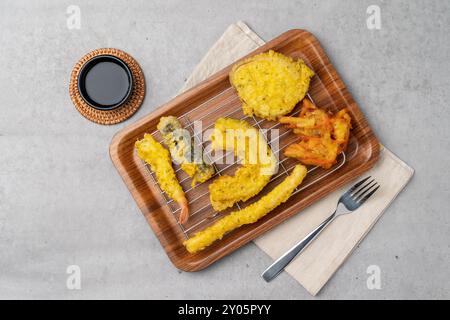 Soondae, cucina coreana, snack, torta di riso piccante, torta di riso fritta, zucca dolce, verdure, gamberetti, calamari, patate dolci, sotteok, pesce Foto Stock