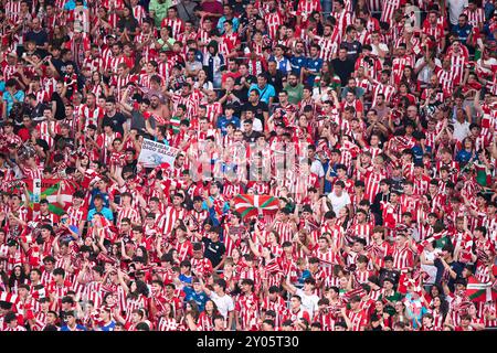 Tifosi del Club di atletica durante la partita LaLiga EA Sports tra Athletic Club e Atletico de Madrid allo Stadio San Mames il 31 agosto 2024 a Bilbao, Foto Stock