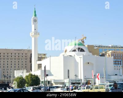 Medina, Arabia Saudita, giugno 27 2024: Moschea Masjid Bilal ibn Rabah, situata a circa 500 metri a sud di Masjid Nabawi, la moschea profeta di Madinah, nome Foto Stock