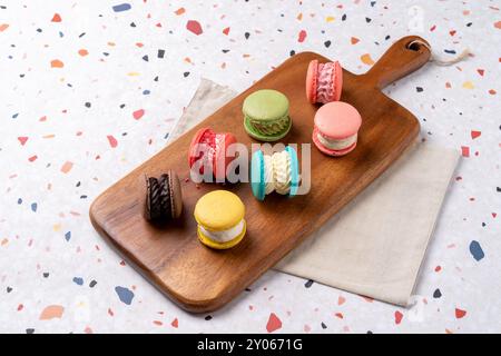 Scultura, torta, caffetteria, formaggio, cioccolato, carote, macaron, antipasto, limone, pompelmo, omija, dalgona, yogurt, mirtillo, citrona, fragole, frappe, Oreo Foto Stock