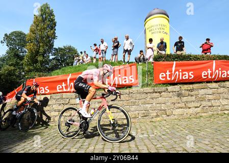 Geraardsbergen, Belgio. 1 settembre 2024. Il tedesco Jonas Rutsch di EF Education-EasyPost nella foto in azione durante la quinta e ultima tappa della gara ciclistica multifase "Renewi Tour", da Menen a Geraardsbergen (202, 5 km) di domenica 1 settembre 2024. La gara di cinque giorni si svolge in Belgio e nei Paesi Bassi. BELGA FOTO DAVID PINTENS credito: Belga News Agency/Alamy Live News Foto Stock