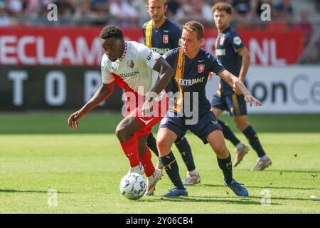 Utrecht, Paesi Bassi. 1 settembre 2024. UTRECHT, PAESI BASSI - 1 SETTEMBRE: Alonzo Engwanda dell'Utrecht corre con il pallone durante una partita olandese in Eredivisie tra FC Utrecht e FC Twente allo Stadion Galgenwaard il 1 settembre 2024 a Utrecht, Paesi Bassi. (Foto di Ben Gal/Orange Pictures) credito: Orange Pics BV/Alamy Live News Foto Stock