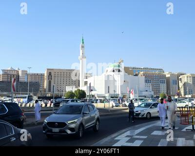 Medina, Arabia Saudita, giugno 27 2024: Moschea Masjid Bilal ibn Rabah, situata a circa 500 metri a sud di Masjid Nabawi, la moschea profeta di Madinah, nome Foto Stock