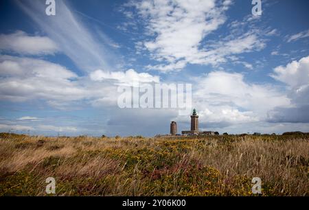 Cap Frehel con il suo faro in Bretagna Foto Stock