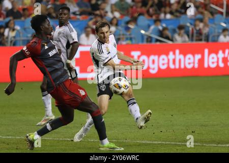 Toronto, Canada. 31 agosto 2024. Toronto, Ontario, Canada, 31 agosto 2024, Jared Stroud del DC United ha sparato al pallone della Major League Soccer tra Toronto FC e DC United al BMO Field. (Foto di Indrawan Kumala/Sipa USA) credito: SIPA USA/Alamy Live News Foto Stock