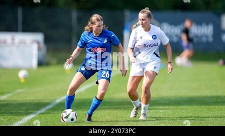 St. Leon Rot, Germania. 1 settembre 2024. v.li.: Charlotte Waibel (STG II, 26), Neele Beck (KSC, 7), Aktion, Action, Spielszene, 01.09.2024, St. Leon-Rot (Deutschland), Fussball, REGIONALLIGA SÜD, TSG 1899 HOFFENHEIM U20 - KARLSRUHER SC, LE NORMATIVE DFB/DFL VIETANO QUALSIASI USO DI FOTOGRAFIE COME SEQUENZE DI IMMAGINI E/O QUASI-VIDEO. Credito: dpa/Alamy Live News Foto Stock