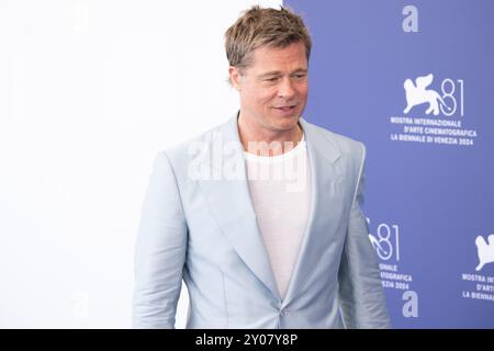 Lido di Venezia, Italia. 1 settembre 2024. Brad Pitt partecipa alla photocall "Wolfs" durante la 81a Mostra Internazionale d'Arte cinematografica di Venezia al Palazzo del Casinò il 1° settembre 2024 a Venezia, Italia. © foto: Cinzia Camela. Credito: Live Media Publishing Group/Alamy Live News Foto Stock