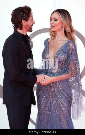 Adrien Brody und Georgina Chapman bei der Premiere des Kinofilms "il brutalista" auf der Biennale di Venezia 2024 / 81. Internationale Filmfestspiele von Venedig in Palazzo del Cinema. Venedig, 01.09.2024 Foto Stock