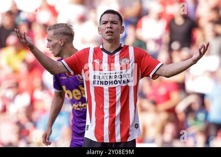 Eindhoven, Paesi Bassi. 1 settembre 2024. EINDHOVEN, PAESI BASSI - 1 SETTEMBRE: Hirving Lozano del PSV si lamenta durante un incontro olandese Eredivisie tra il PSV e Go Ahead Eagles al Philips Stadion il 1° settembre 2024 a Eindhoven, Paesi Bassi. (Foto di Broer van den Boom/Orange Pictures) credito: dpa/Alamy Live News Foto Stock